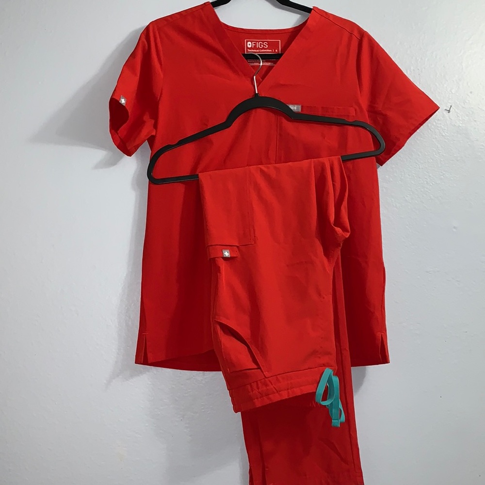Figs set- red/small/catarinatop/yolapants